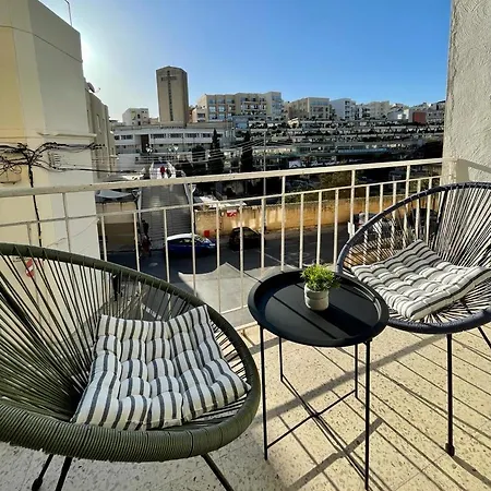 Spinola 3 Bedroom Appartamento San Giuliano