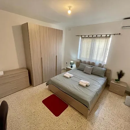 Spinola 3 Bedroom Appartamento San Giuliano